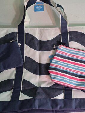 Sun & Sky Jumbo Wave Beach Bag 25.75 W x .044 D x 16.53 H & Sand Pouch-Navy
